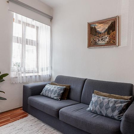 Apartman Na Namesti Starkov  ภายนอก รูปภาพ